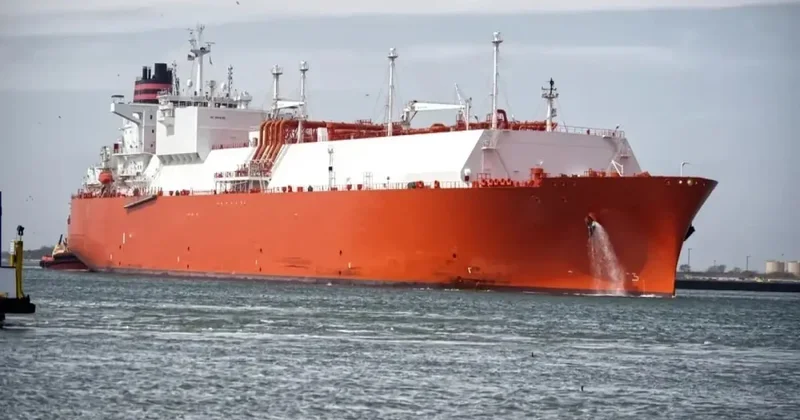 ABŞ Atlantik okeanında Rusiya neft tankerini SAXLAYIB VİDEO