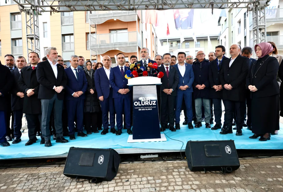 Türkiyənin hökumət üzvləri Kahramanmaraşda “Azərbaycan” məhəlləsinə baş çəkiblər