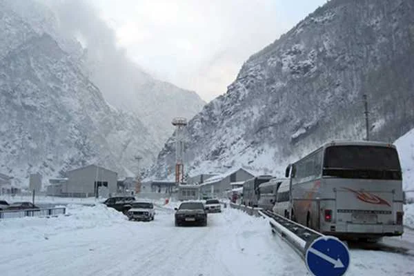 Gürcüstan Rusiya yolu bağlandı