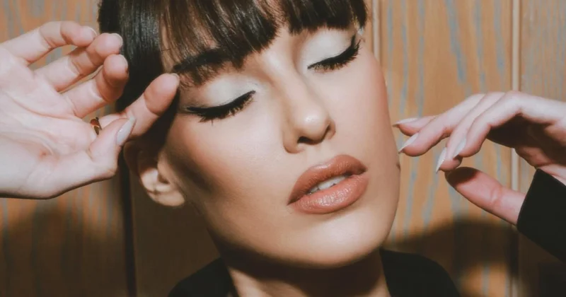 Dilan yenə görüntüsü ilə gündəmdədir