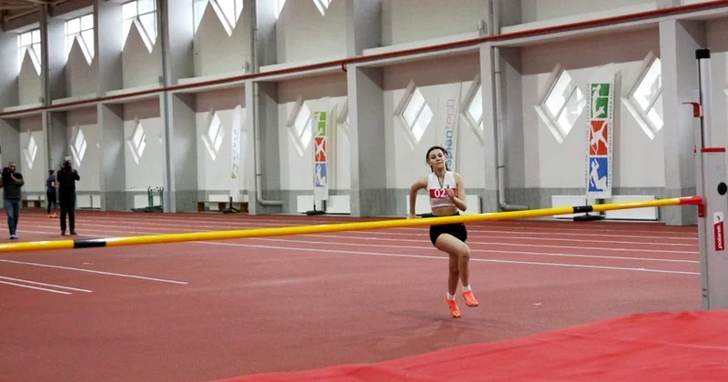 Atletika üzrə Azərbaycan çempionatında ilk mükafatçılar bəlli olub FOTOLAR