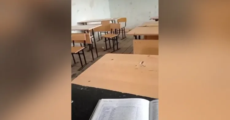 Şagirdlərin dərsə gəlmədiyini paylaşan müəllim cəzalandırıldı RƏSMİ