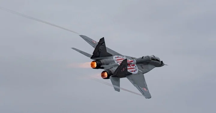 В Польше два аэропорта приостановили работу из за военной авиации