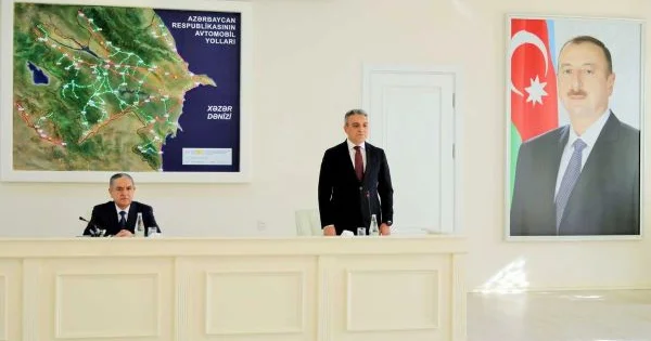 Prezidentin köməkçisi Vüsal Nəsirlini AAYDA nın kollektivinə təqdim etdi FOTOLAR