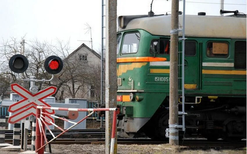 Азербайджан ужесточает штраф за переход железной дороги вне установленного места