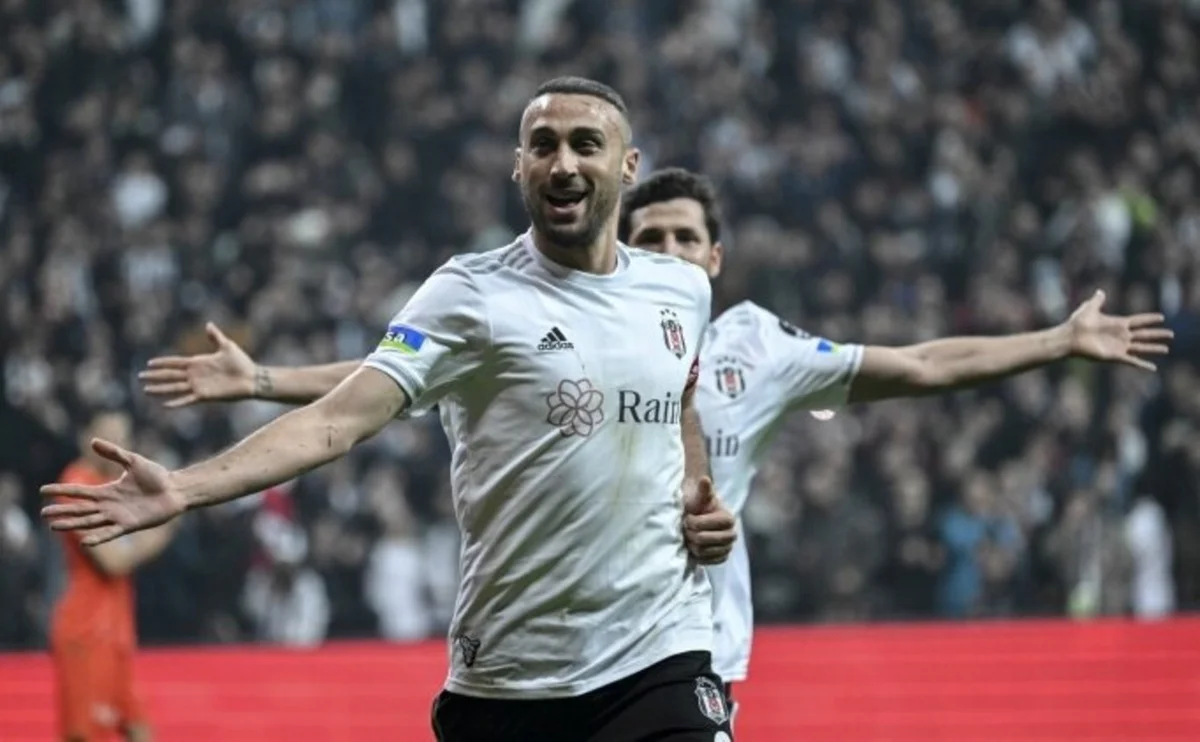 Cenk Tosun Yaponiyaya yollanır Danışıqlar gedir