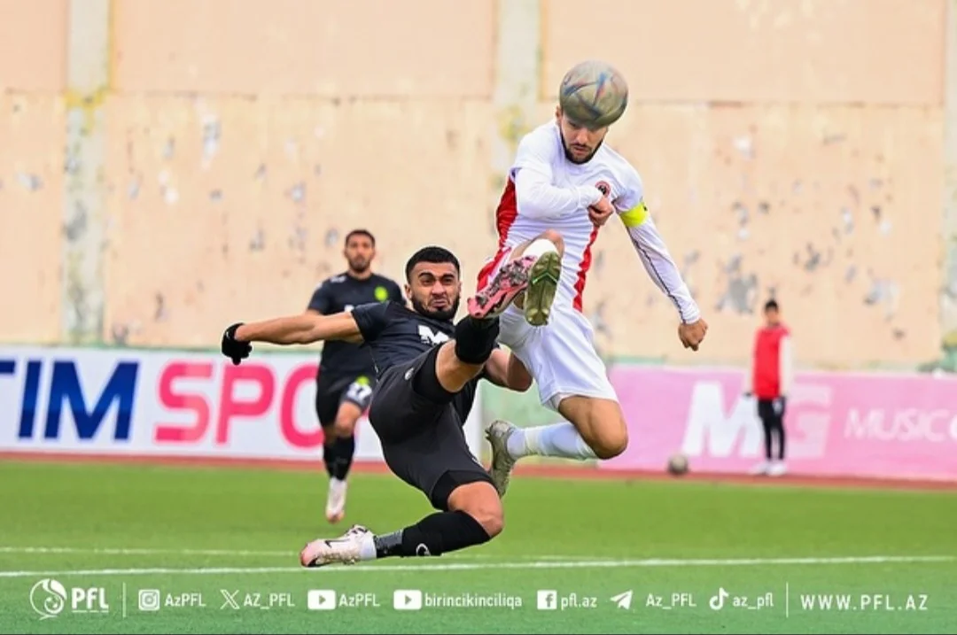 Azərbaycanlı futbolçunun burnu sındı FOTO