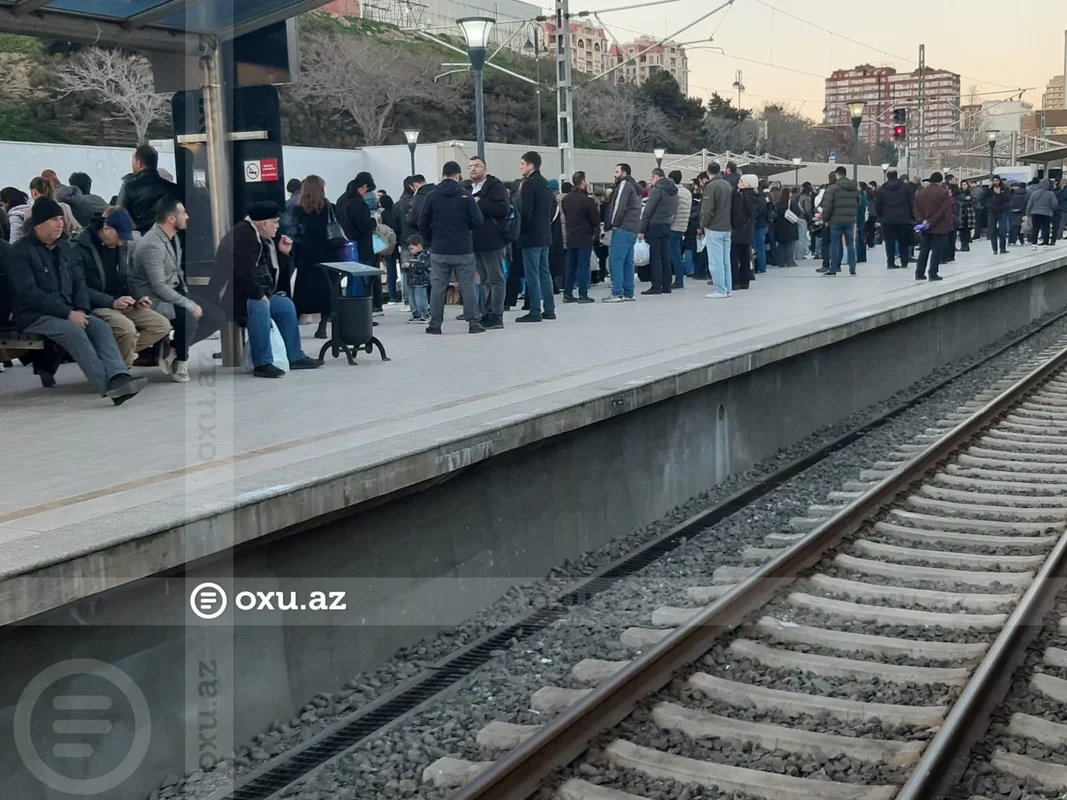 Bakı Dəmiryol Vağzalında izdiham yarandı