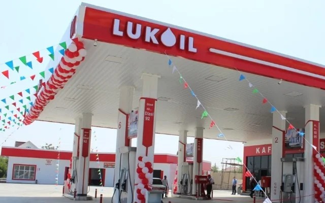 Bir neçə dəfə “Lukoil” yanacaqdoldurma məntəqəsində firıldaqçılıqla rastlaşmışam Deputat