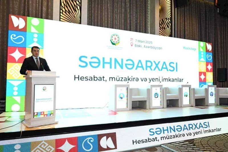 Səhnəarxası: hesabat, müzakirə və yeni imkanlar adlı tədbir keçirildi Fotolar