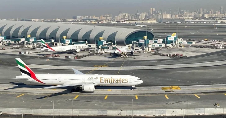 Emirates объявила об остановке полетов в Дубай и обратно: пассажиров просят не приезжать в аэропорт