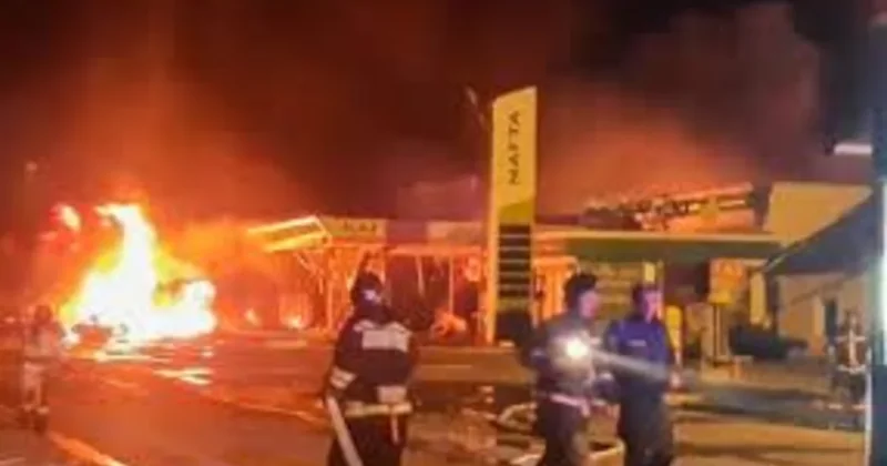 В Петербурге произошел пожар на АЗС