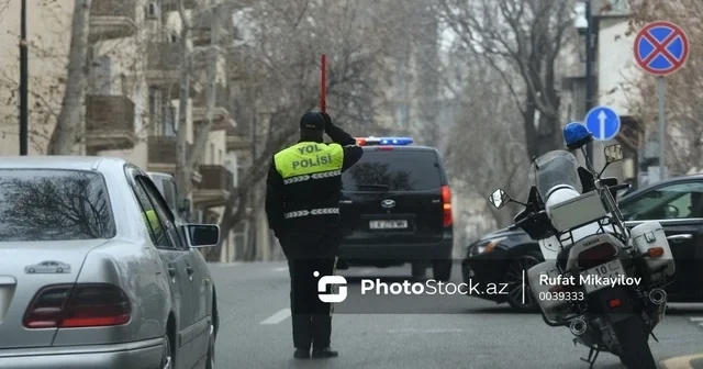 Праздники на колёсах: водителей в Азербайджане призвали быть особенно осторожными в выходные дни
