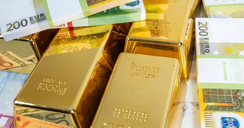 Золотовалютные резервы Узбекистана впервые превысили 77 млрд долларов