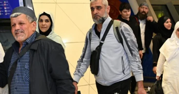 Главный тренер Сабаила застрял за границей после паломничества