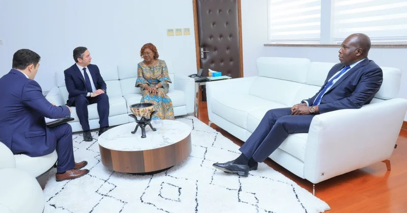 Azərbaycan nümayəndə heyəti Kot d’İvuara səfər edib FOTO
