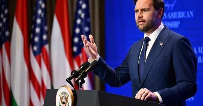 Вице президент США заявил о вмешательстве Украины в американские и венгерские выборы