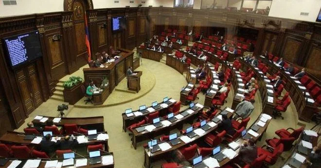 В Армении впервые и срочно вносят поправки в Избирательный кодекс