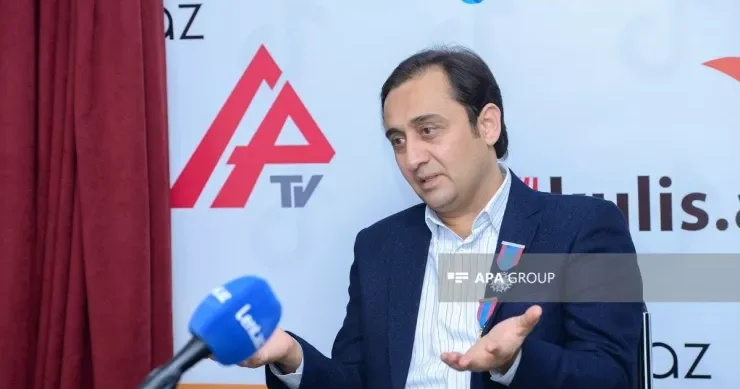 30 40 manata məclislərə kloun gedirdim Rəsulzadənin obrazını canlandıran aktyorla MÜSAHİBƏ