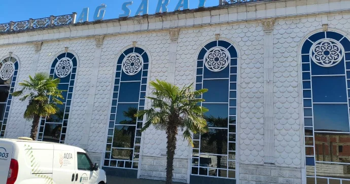 “Ağ Saray”da saxta araqlar verilirmiş FOTOLAR