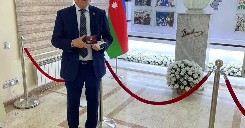 QHT sədri medal ilə təltif edildi