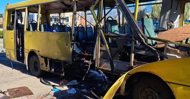 В Киеве сообщили об атаке на пассажирский автобус в Никополе, есть погибшие
