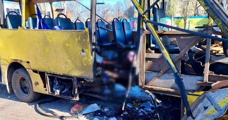 Удар дроном по автобусу в украинском Никополе: трое погибли, 12 ранены