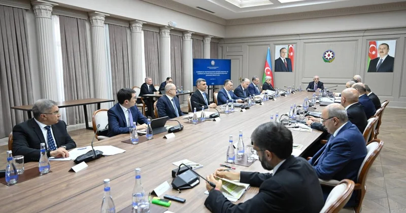 Əli Əsədovun sədrliyi ilə iclas keçirildi: tapşırıqlar verildi FOTO