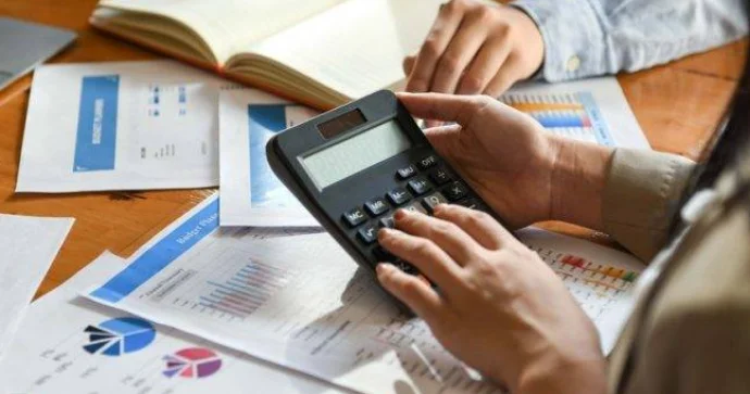 Azərbaycanda aktiv vergi ödəyicilərinin sayı 1% dən çox artıb