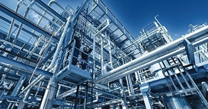 Нефтеперерабатывающие заводы в мире закупают некоторые сорта сырой нефти по рекордной цене