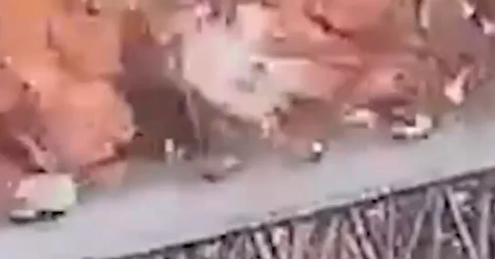 Огненный шар поднялся над мостом через Панамский канал ВИДЕО