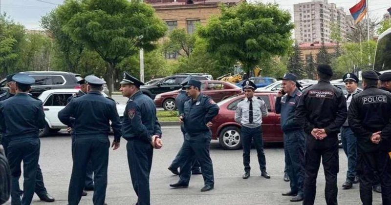 В Армении начались аресты полицейских