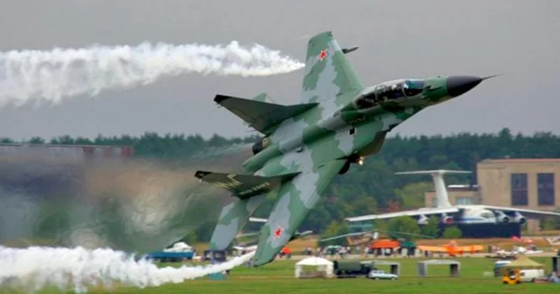 80 Hindistan qırıcısı Pakistana hava hücumu edib