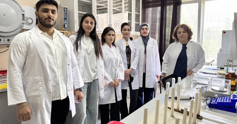 BDU tələbələri Biofizika İnstitutunun laboratoriyaları ilə tanış olublar