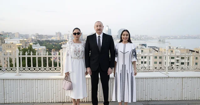 Prezidentlə ailə üzvləri