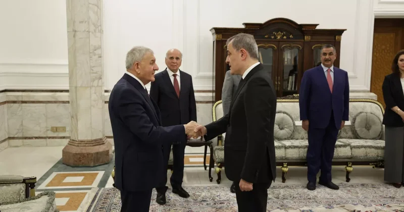 Президент Ирака принял Джейхуна Байрамова