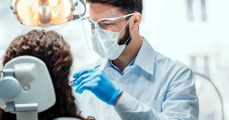 Stomatoloqlar nə qədər vergi və sosial ödəniş etməlidirlər?