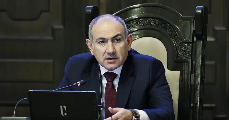 Paşinyan: İrəvan Moskva ilə münasibətləri dərinləşdirmək niyyətindədir
