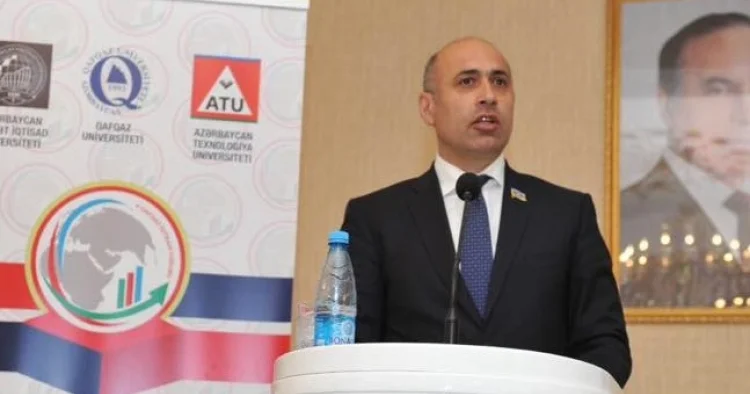 Moskva Bakı “xəttində” Badamov qalmaqalı Qara qüvvələr iş başında
