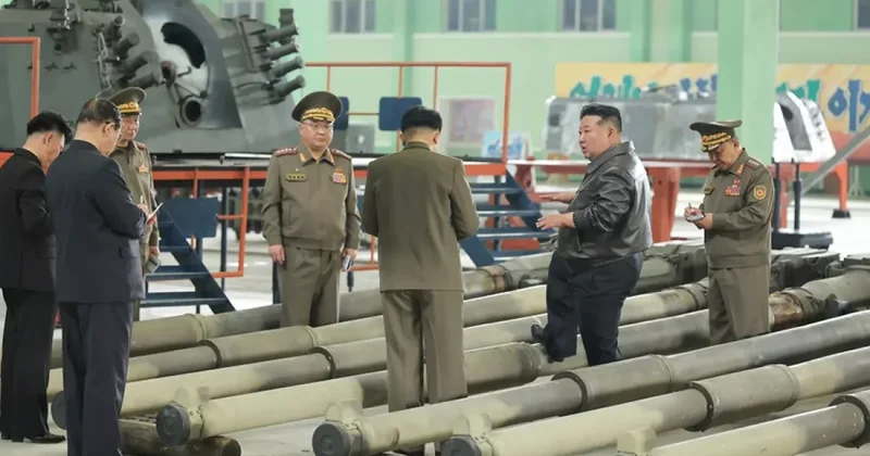 Ким Чен Ын требует увеличить производство снарядов в четыре раза