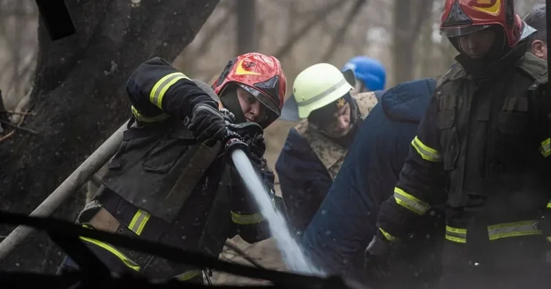 Самая масштабная атака: Украина выпустила 447 дронов и ракет по России