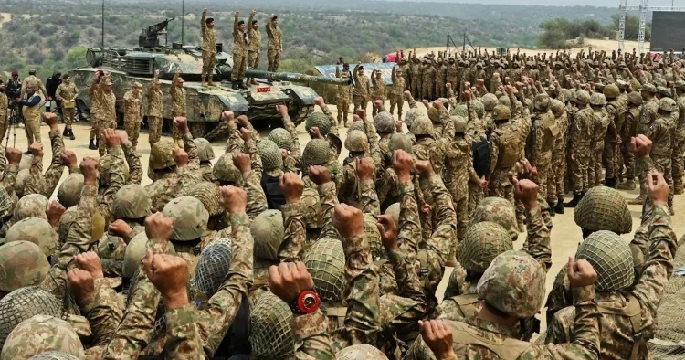 Hindistan Pakistan gərginliyi şiddətləndi: nüvə düyməsi basıla bilər, amma...