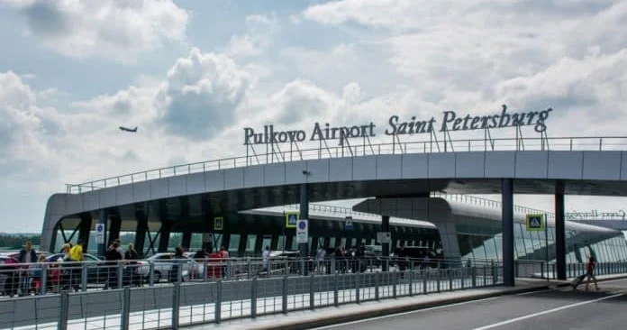 Pulkovo hava limanında onlarla təyyarə növbədə BÖHRAN YARANDI KONKRET