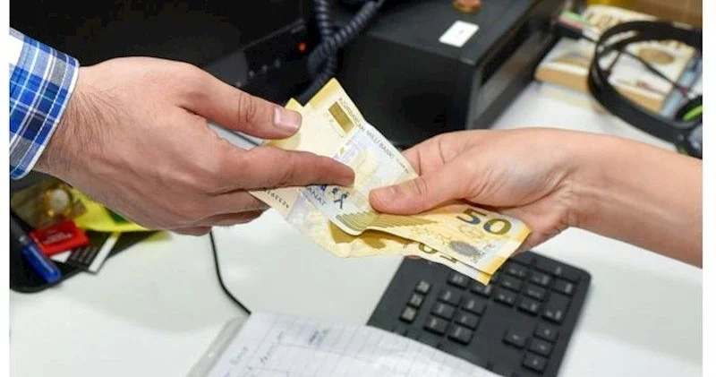“Azəriqaz”ın vəzifəli şəxsinə qarşı dələduzluq edən şəxsə hökm oxundu