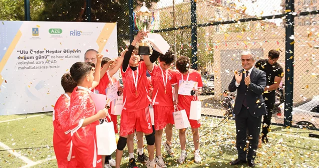 Paytaxtın abad məhəllələrində voleybol yarışları başa çatdı Video