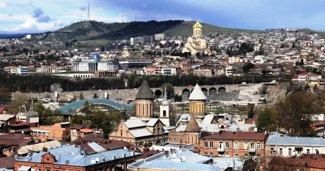 ABŞ dan Tiflisdə üç ticarət mərkəzində partlayış xəbərdarlığı
