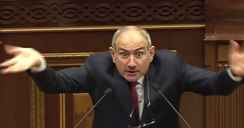 Пашинян прилюдно впал в истерику