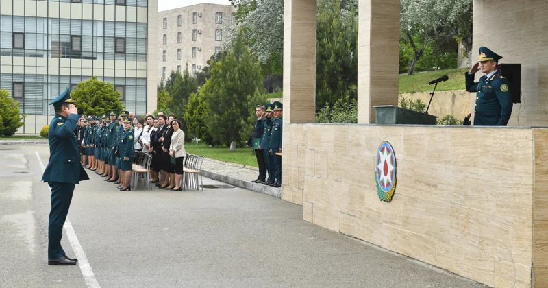Buraxılış imtahanlarında yüksək nəticə göstərən DSX nin Xüsusi Məktəbinin kursantları təltif ediliblər
