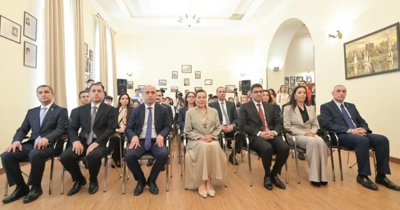 Mərakeş Şahzadəsi 132 134 nömrəli Təhsil Kompleksində olub