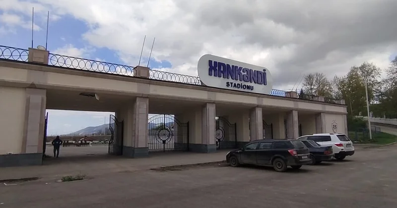 Xankəndi stadionu yenidən qurulur FOTOLAR